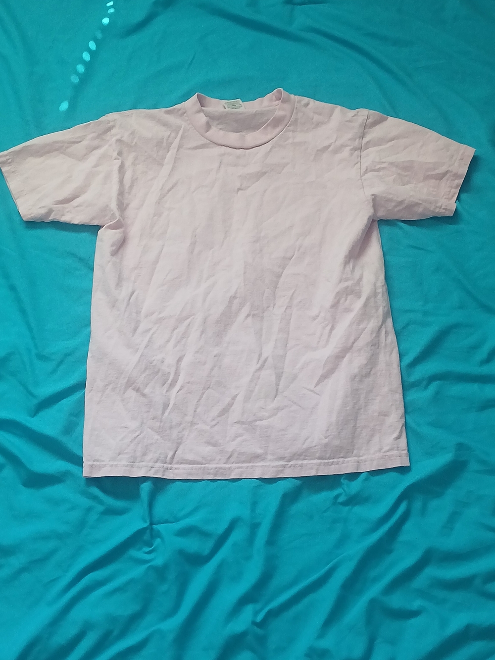 Classic Short Sleeve Crewneck T-Shirt in Light Pink
